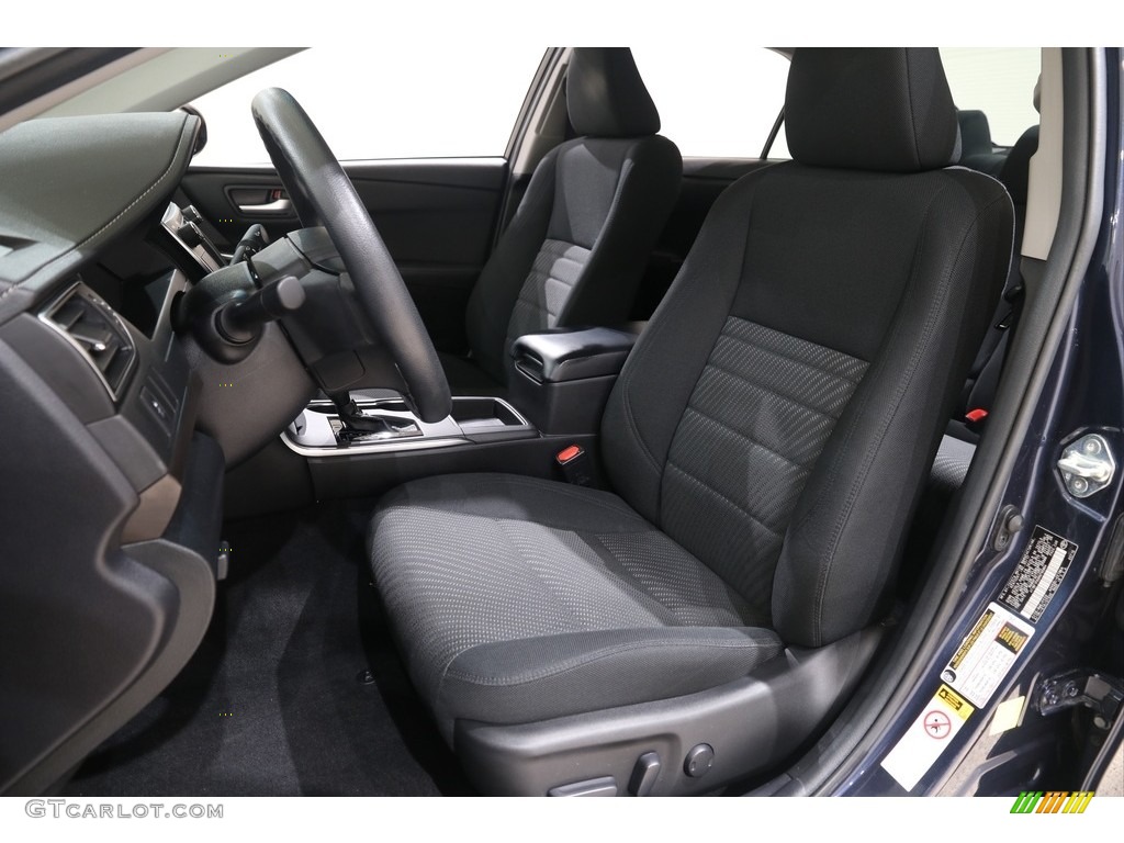 2017 Camry LE - Parisian Night Pearl / Black photo #5