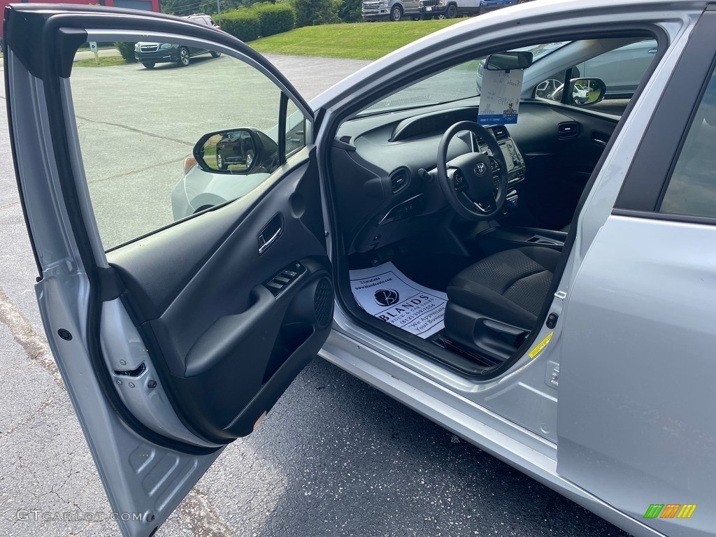 2019 Prius L Eco - Classic Silver Metallic / Black photo #11