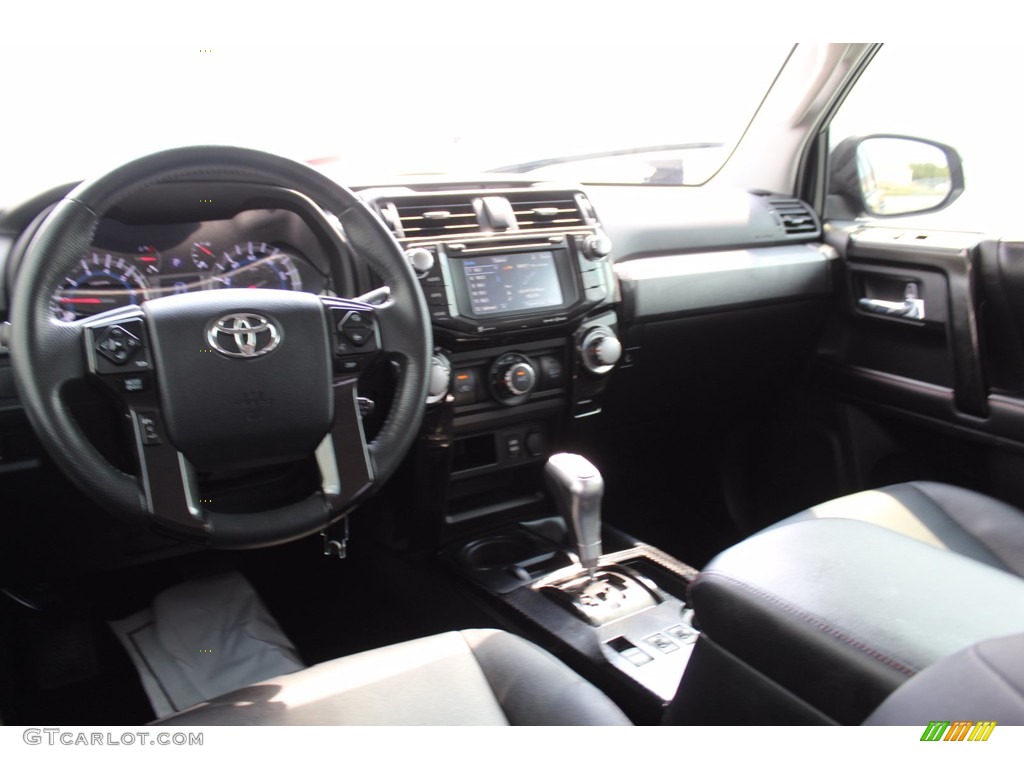 2018 4Runner TRD Off-Road 4x4 - Magnetic Gray Metallic / Black photo #24