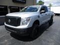 Brilliant Silver - TITAN XD S Crew Cab 4x4 Photo No. 2
