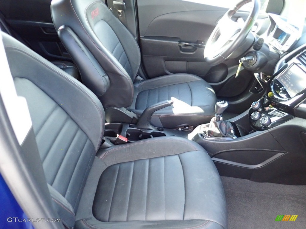 2014 Chevrolet Sonic RS Hatchback Front Seat Photo #139246426