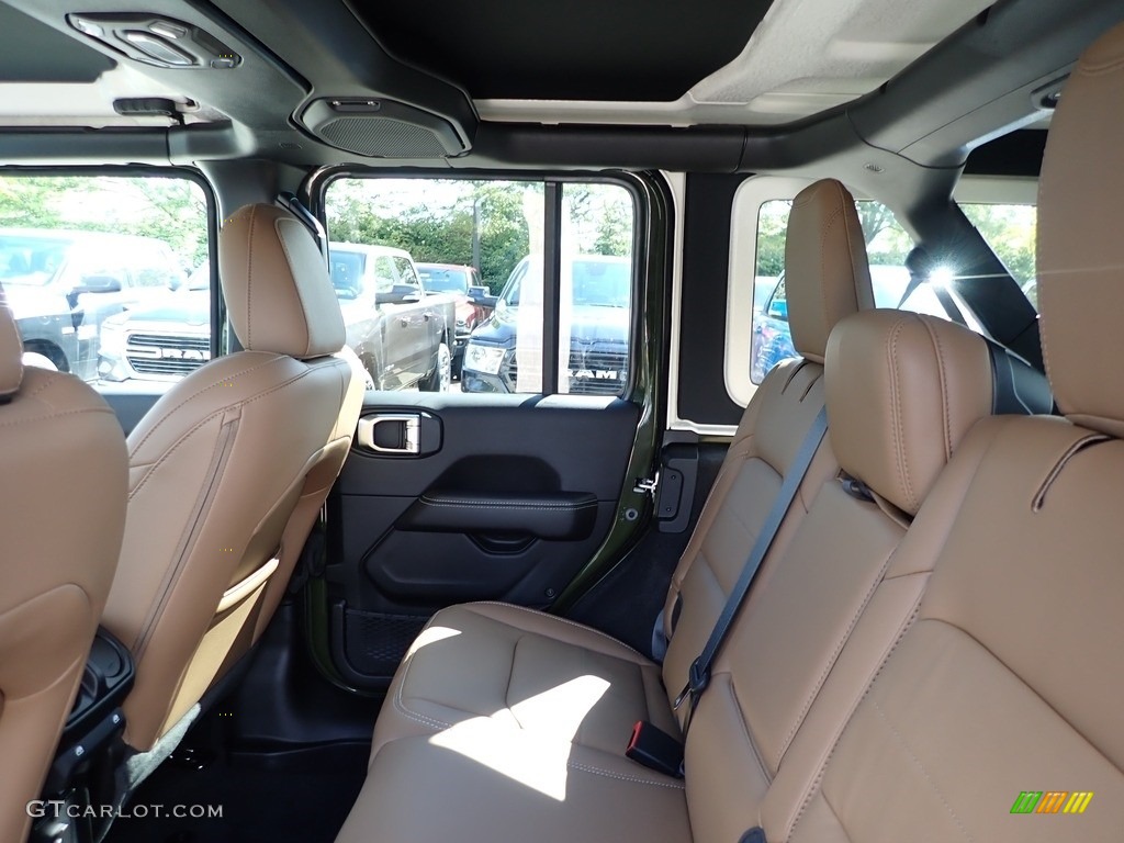 2020 Jeep Wrangler Unlimited Sahara 4x4 Rear Seat Photo #139247980