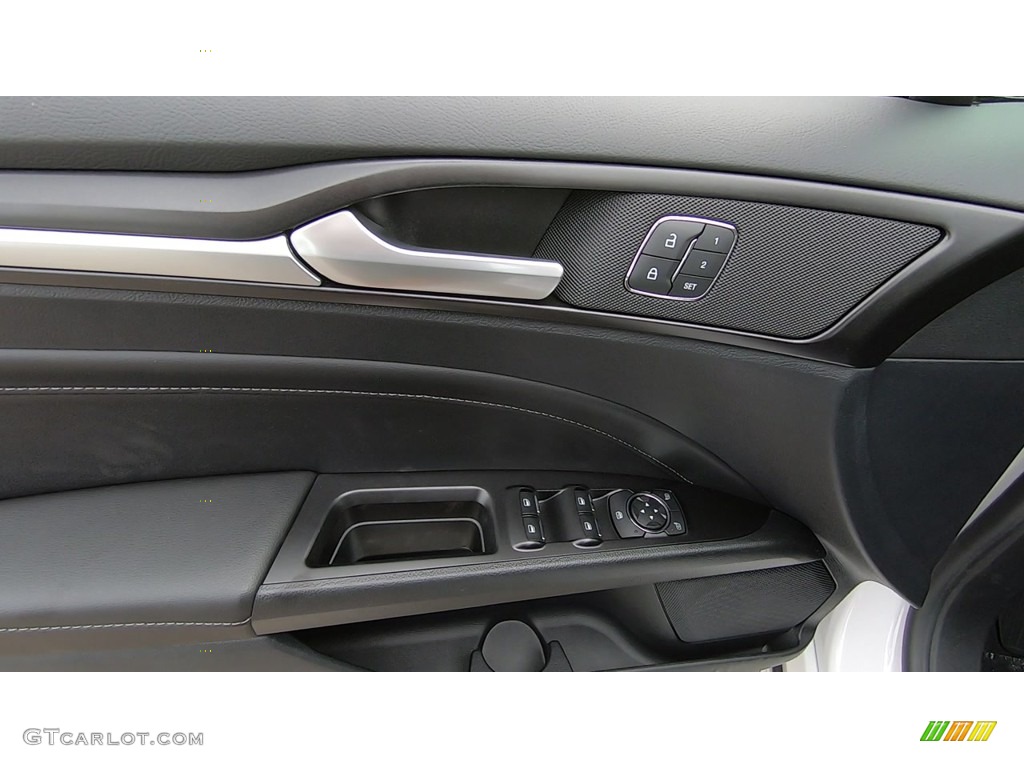 2020 Fusion Titanium - White Platinum / Ebony photo #13