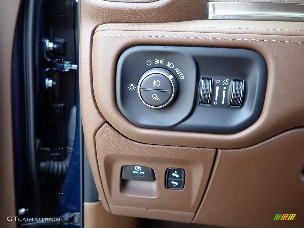 2020 1500 Longhorn Crew Cab 4x4 - Patriot Blue Pearl / Light Frost Beige/Mountain Brown photo #19
