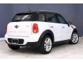 Light White - Cooper Countryman Photo No. 13