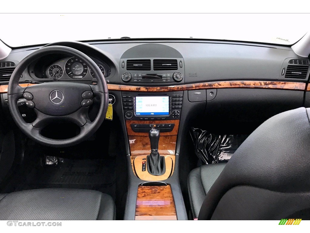 2007 E 350 4Matic Wagon - Pewter Metallic / Black photo #17
