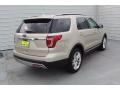 2017 White Gold Ford Explorer XLT  photo #10