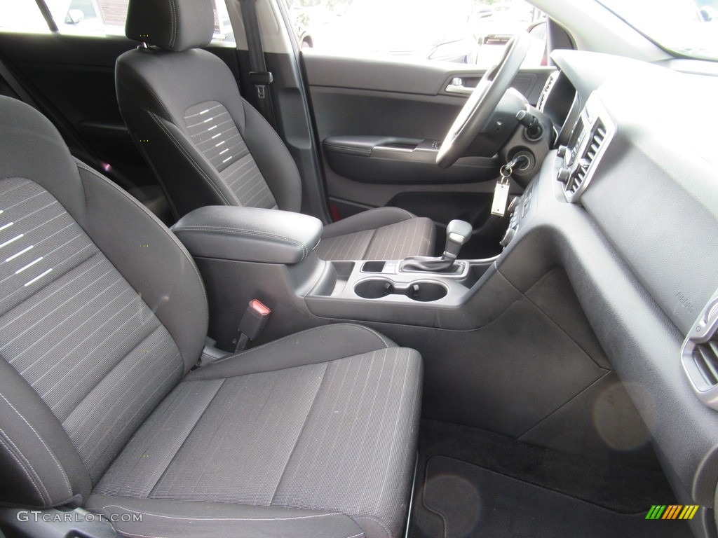 2018 Kia Sportage LX Front Seat Photo #139261103