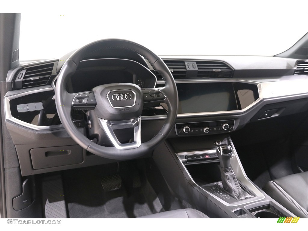 Black Interior 2019 Audi Q3 Premium quattro Photo #139262041