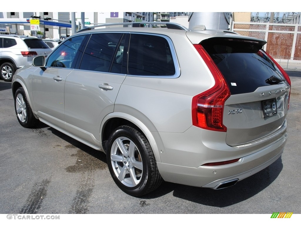2018 XC90 T6 AWD Momentum - Luminous Sand Metallic / Charcoal photo #6
