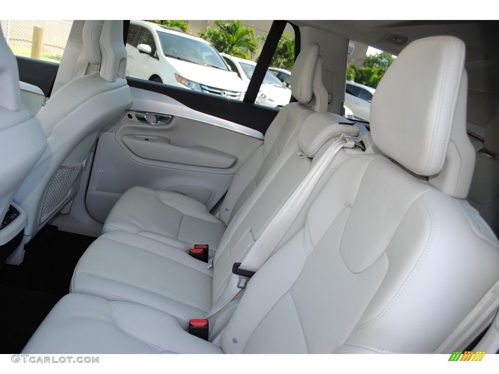 2018 XC90 T6 AWD Momentum - Luminous Sand Metallic / Charcoal photo #11