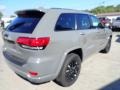 Sting-Gray - Grand Cherokee Altitude 4x4 Photo No. 5