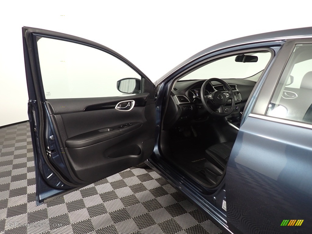 2016 Sentra SV - Graphite Blue / Charcoal photo #27