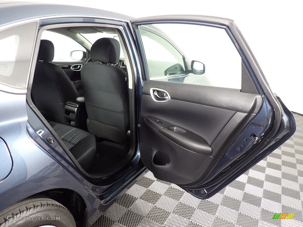 2016 Sentra SV - Graphite Blue / Charcoal photo #33