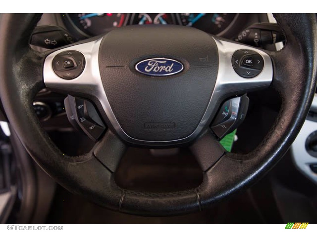 2013 Focus SE Hatchback - Tuxedo Black / Charcoal Black photo #13