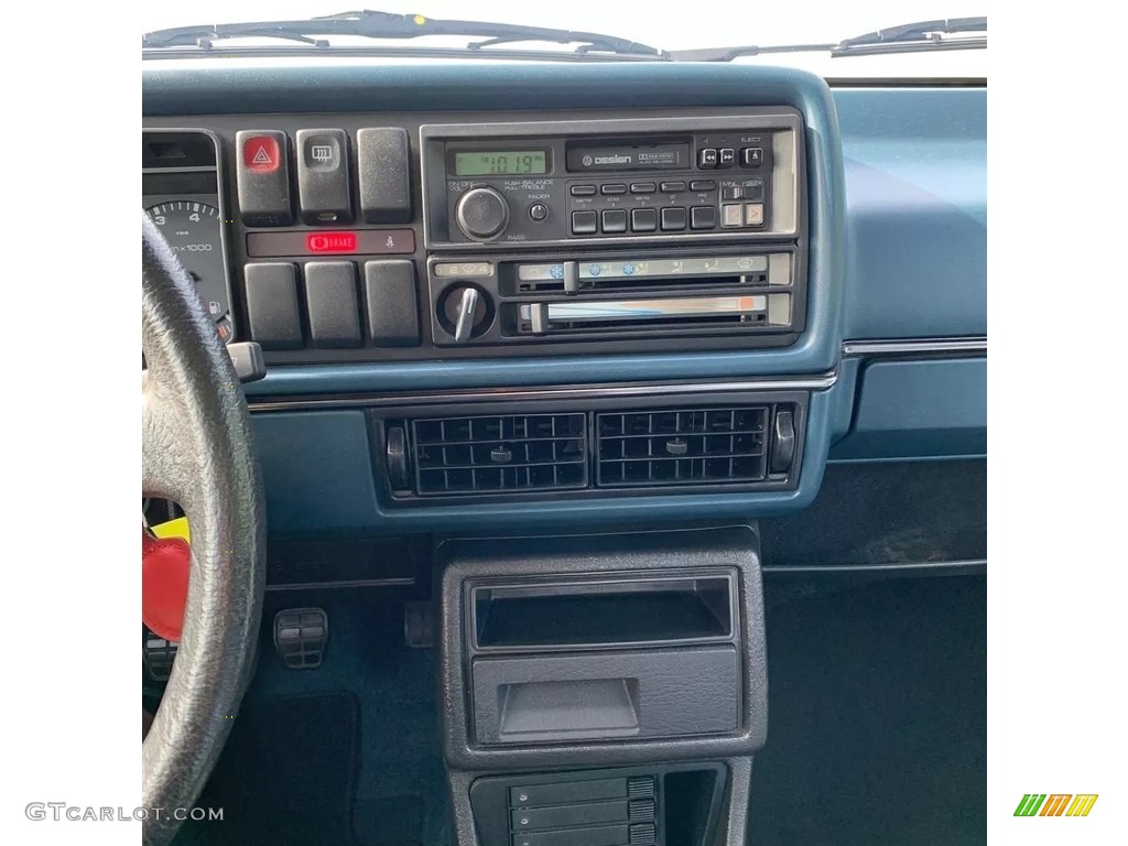 1986 Jetta GL Sedan - Diamond Silver Metallic / Balearic Blue photo #19