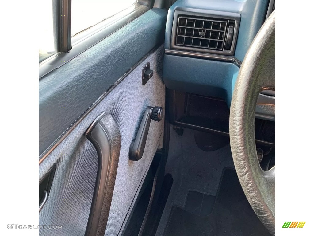 1986 Volkswagen Jetta GL Sedan Balearic Blue Door Panel Photo #139272122