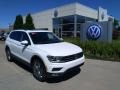 Pure White - Tiguan SEL 4MOTION Photo No. 1