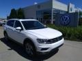Pure White - Tiguan SEL 4MOTION Photo No. 1