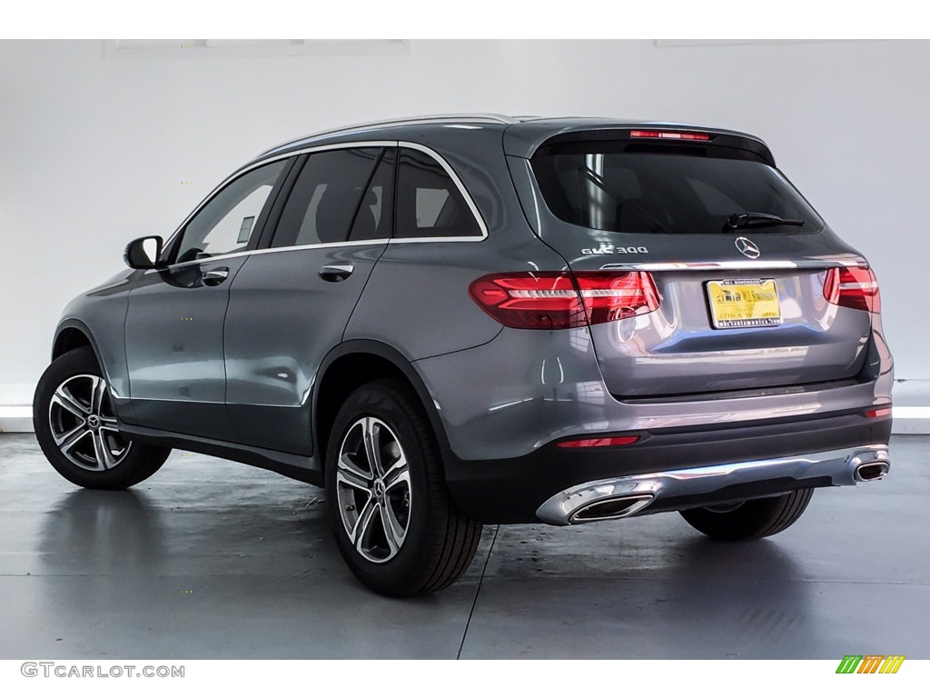 2019 GLC 300 - Selenite Grey Metallic / Black photo #2