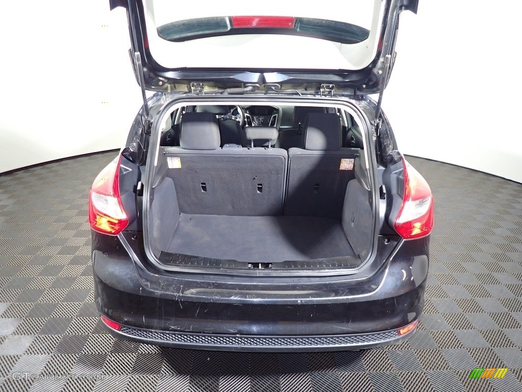 2014 Focus SE Hatchback - Tuxedo Black / Charcoal Black photo #12
