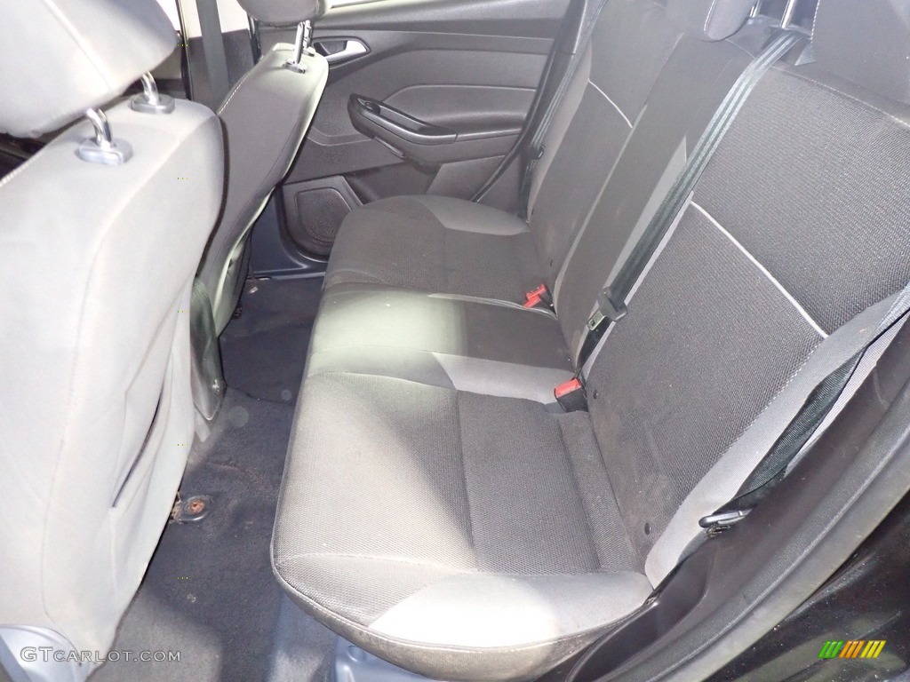2014 Focus SE Hatchback - Tuxedo Black / Charcoal Black photo #23
