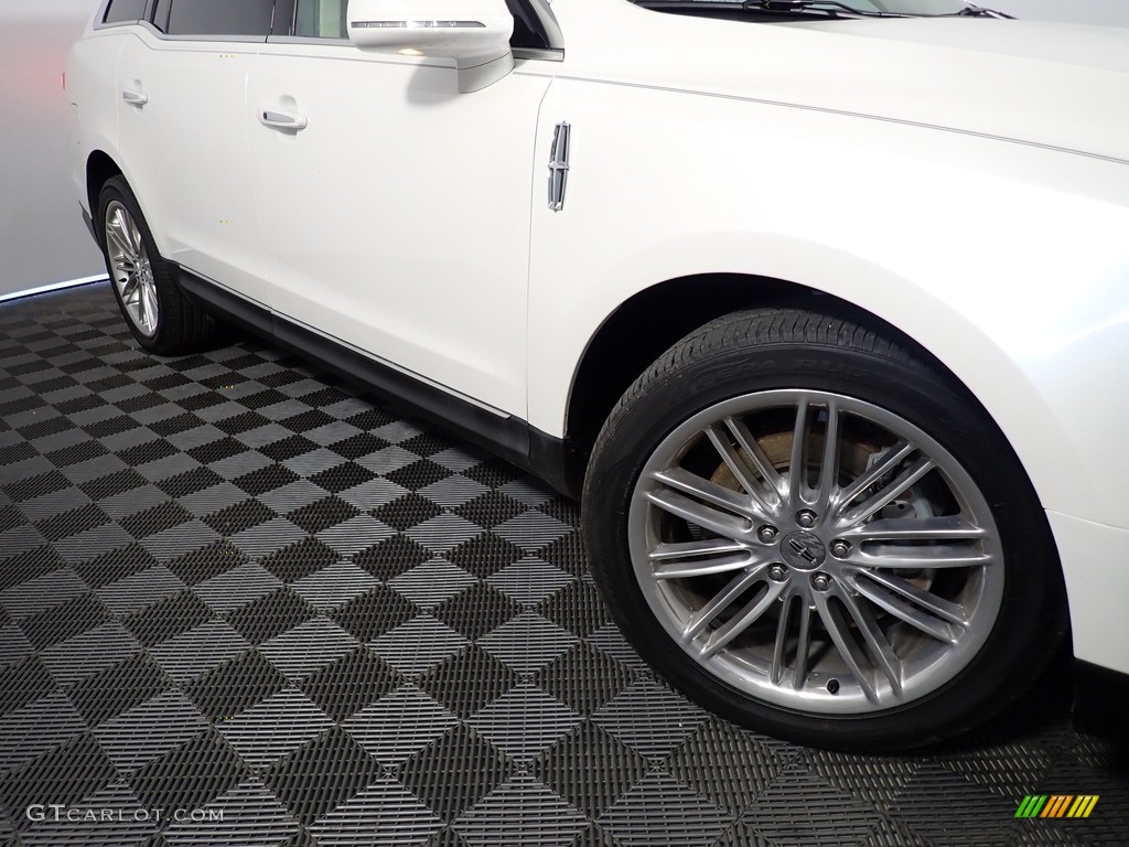 2017 Lincoln MKT Elite AWD Wheel Photos