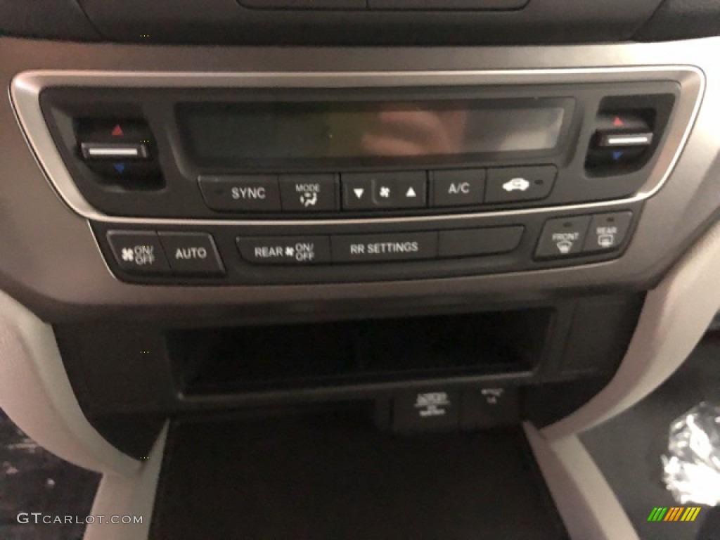2021 Pilot LX AWD - Modern Steel Metallic / Gray photo #11