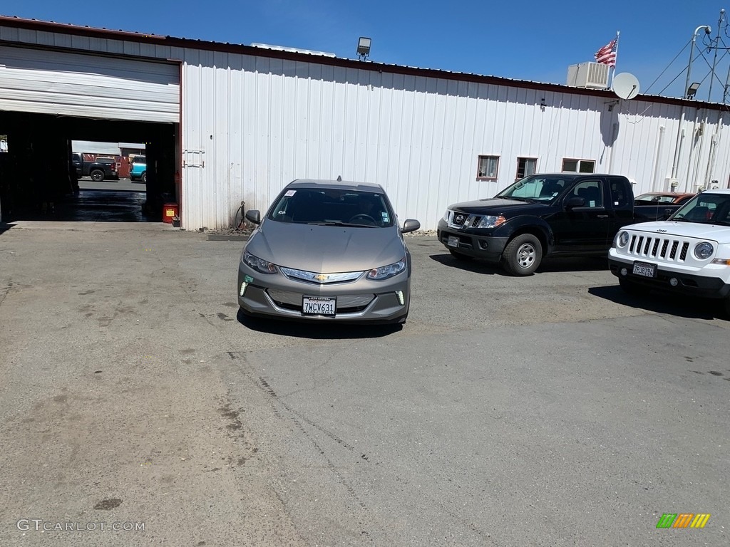 2017 Volt LT - Pepperdust Metallic / Jet Black/Jet Black photo #1