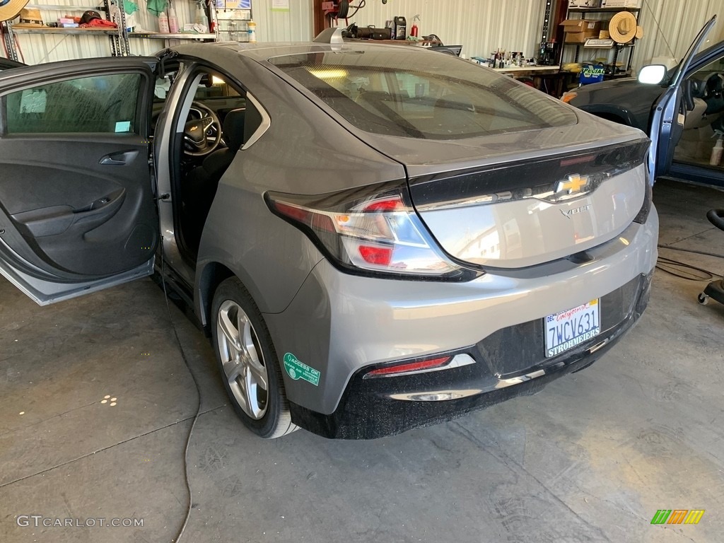 2017 Volt LT - Pepperdust Metallic / Jet Black/Jet Black photo #3