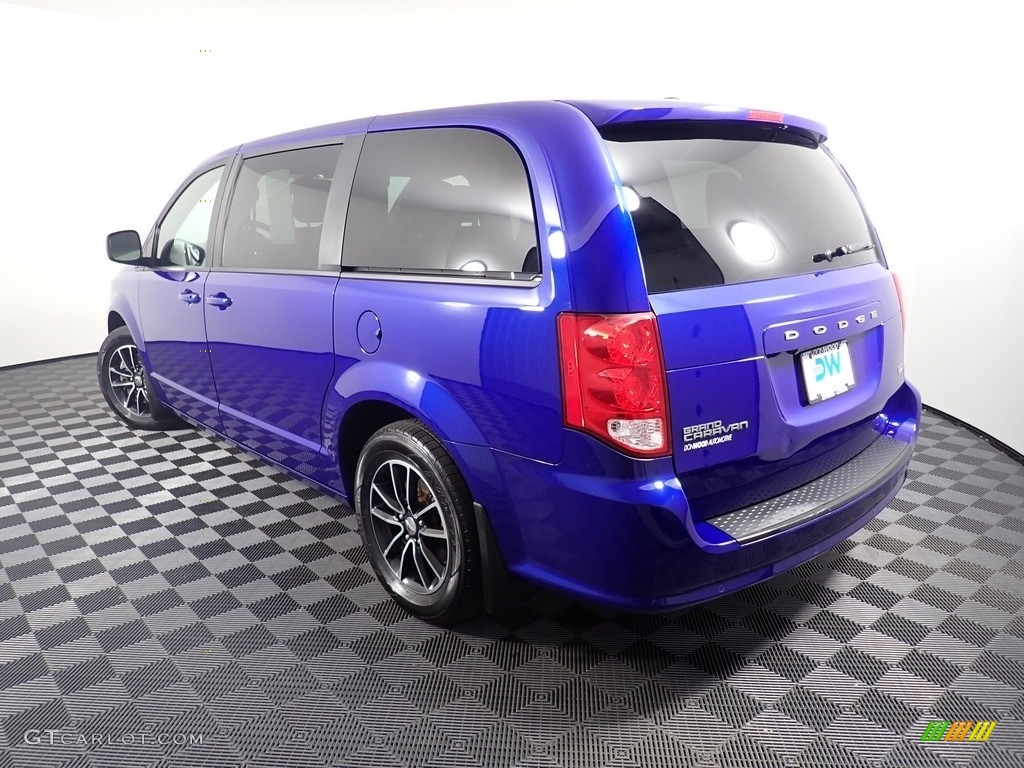 2019 Grand Caravan SE Plus - Indigo Blue / Black photo #11