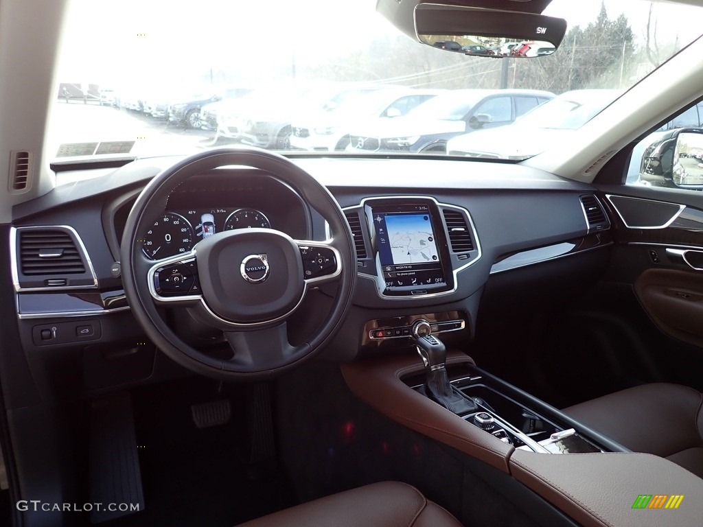 2019 Volvo XC90 T6 AWD Momentum Dashboard Photos