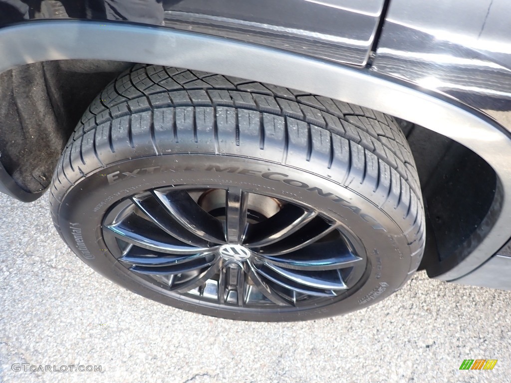 2014 Tiguan SE 4Motion - Deep Black Metallic / Black photo #5