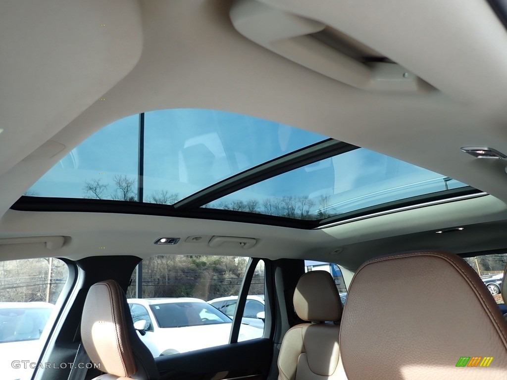 2019 Volvo XC90 T6 AWD Momentum Sunroof Photos