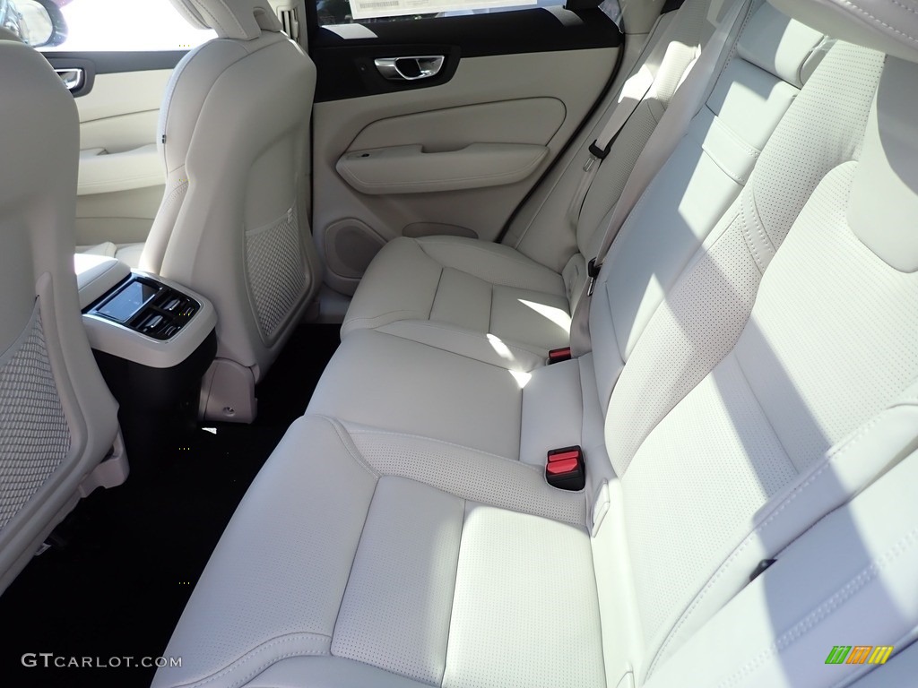 2021 Volvo XC60 T5 AWD Inscription Rear Seat Photo #139286529