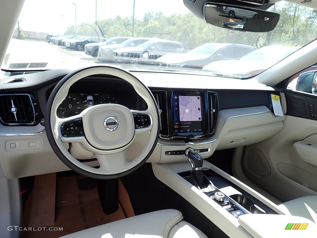 Blonde/Charcoal Interior 2021 Volvo XC60 T5 AWD Inscription Photo #139286550