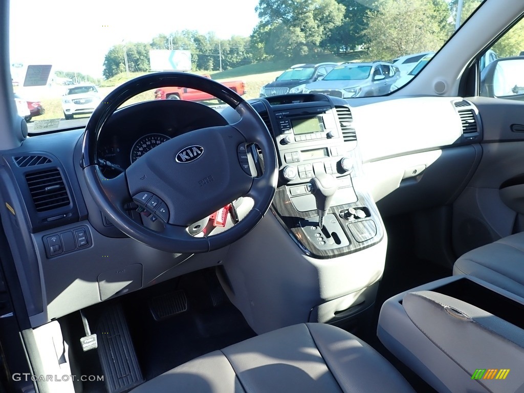 Gray Interior 2014 Kia Sedona EX Photo #139288659