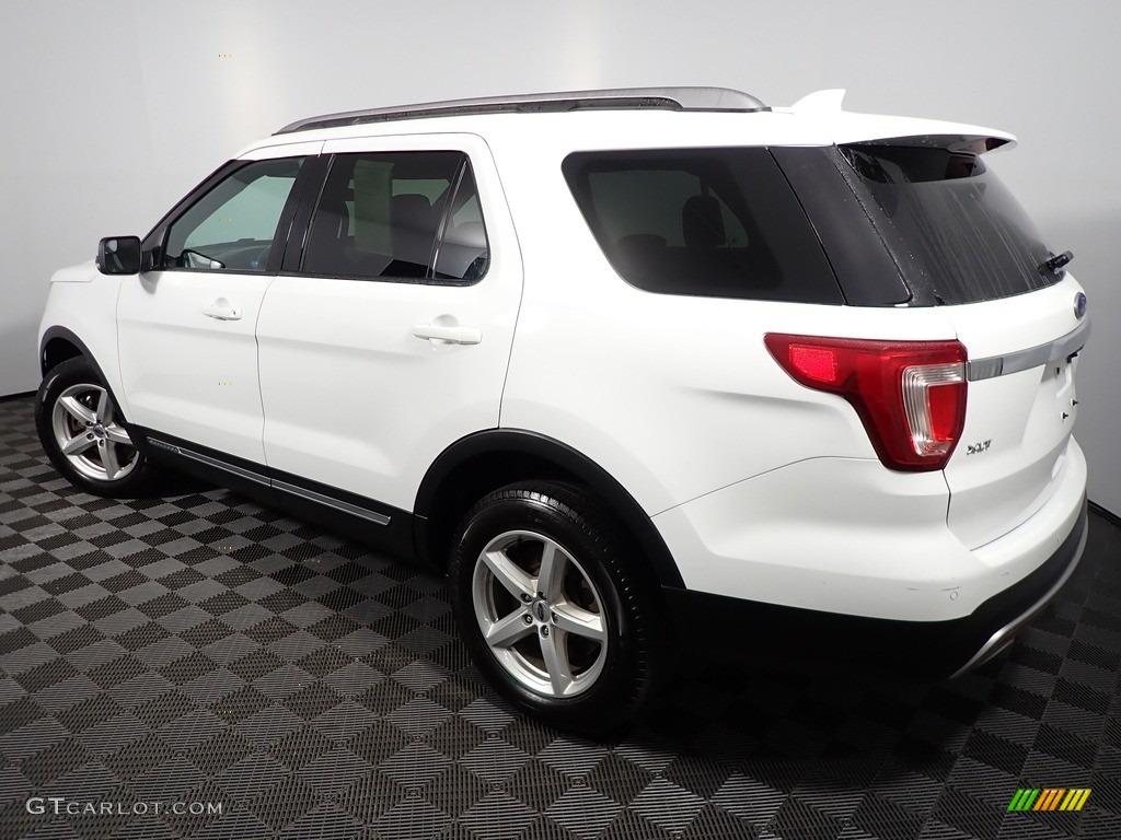 2017 Explorer XLT 4WD - Oxford White / Ebony Black photo #9