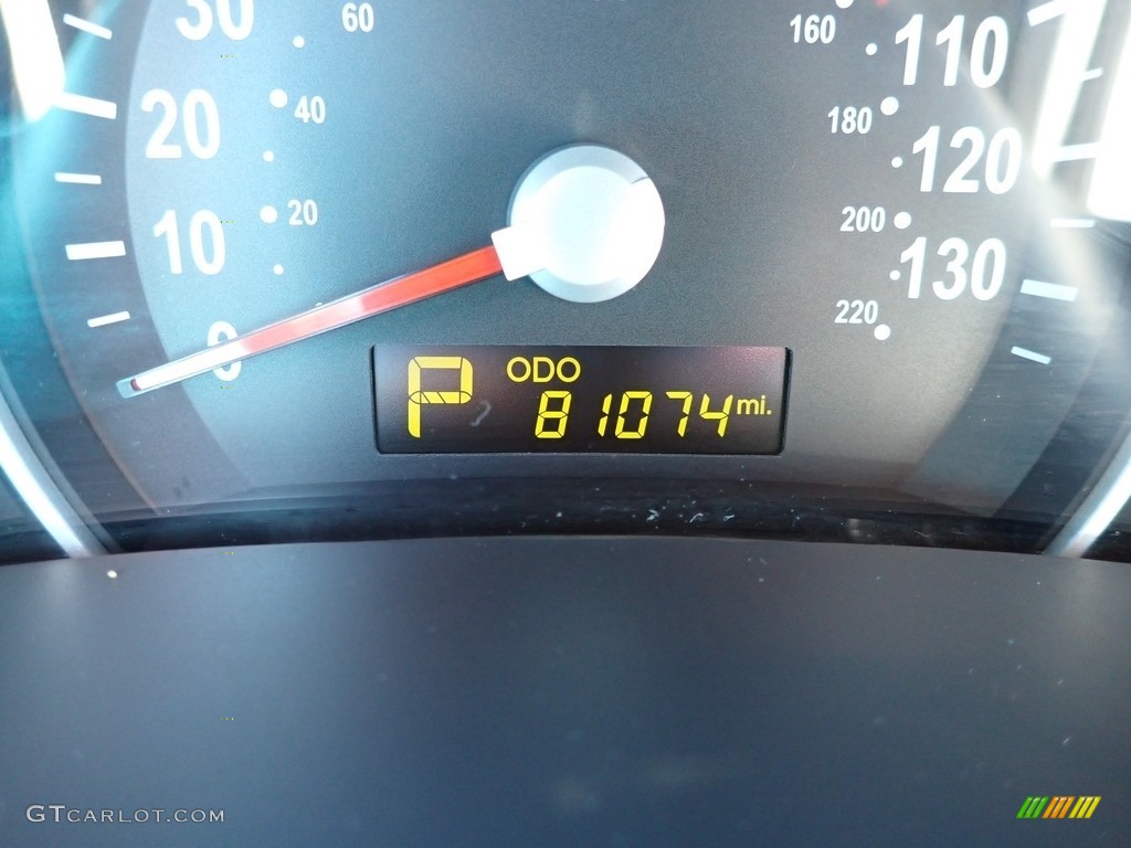 2014 Sedona EX - Platinum Gray / Gray photo #30