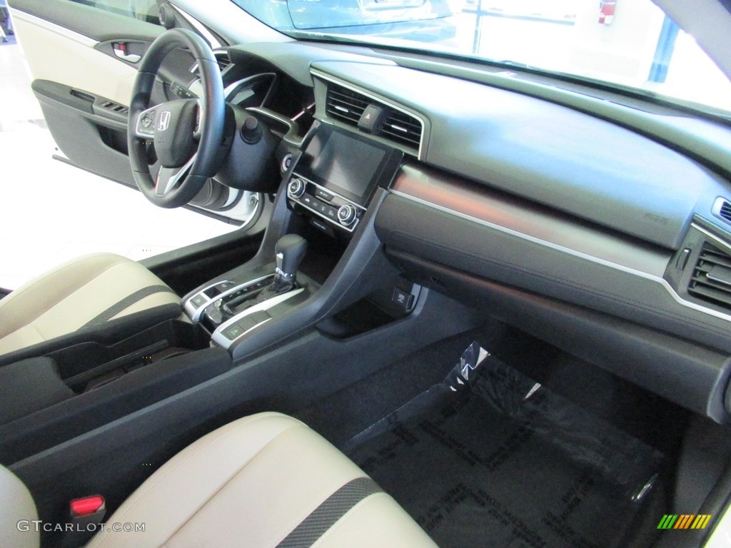 2017 Honda Civic EX Sedan Dashboard Photos