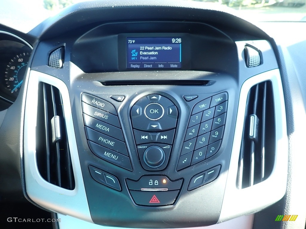 2014 Focus SE Hatchback - Ruby Red / Charcoal Black photo #28