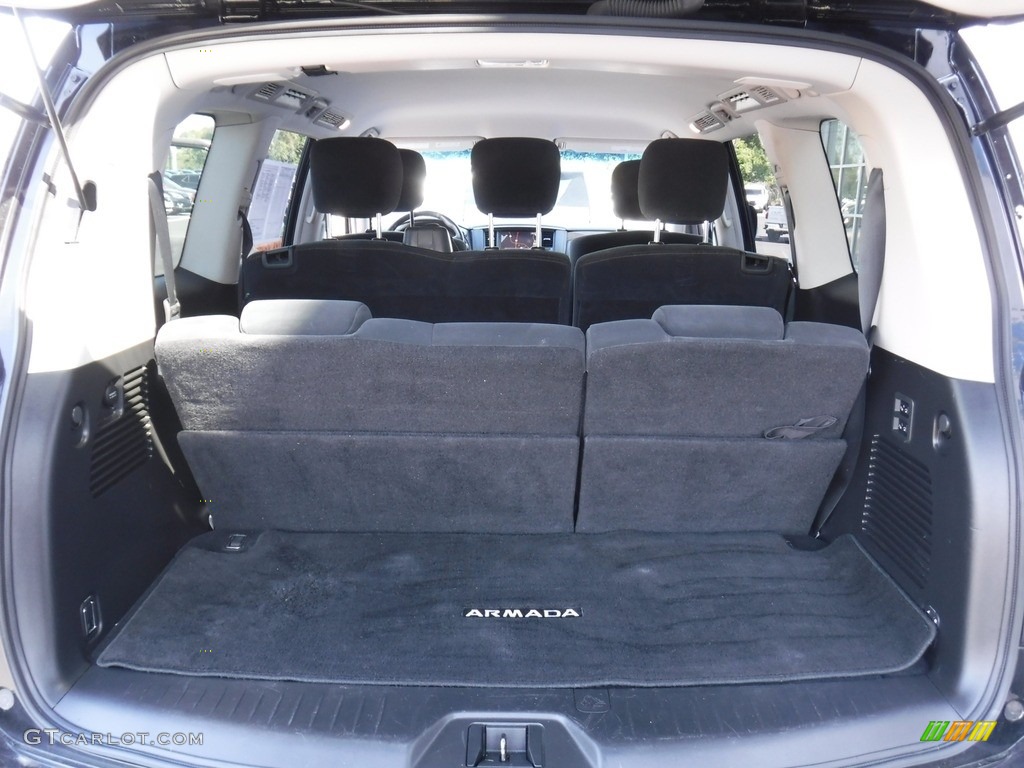 2017 Nissan Armada SL 4x4 Trunk Photo #139293480