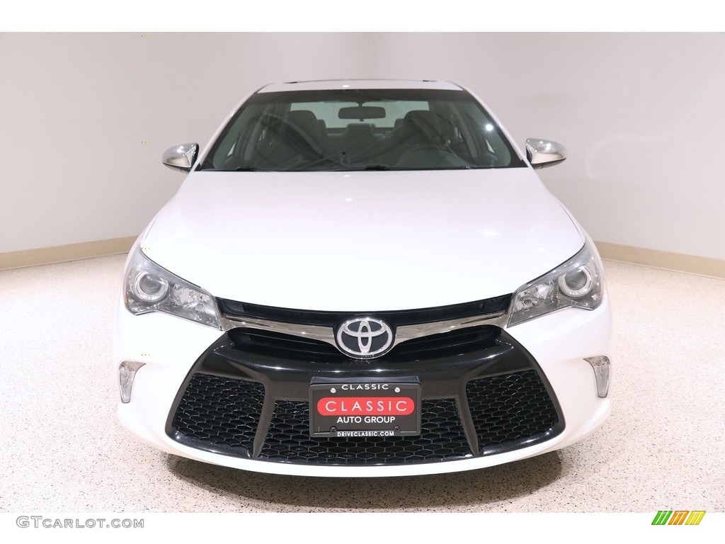 2015 Camry XSE - Blizzard Pearl White / Black photo #2