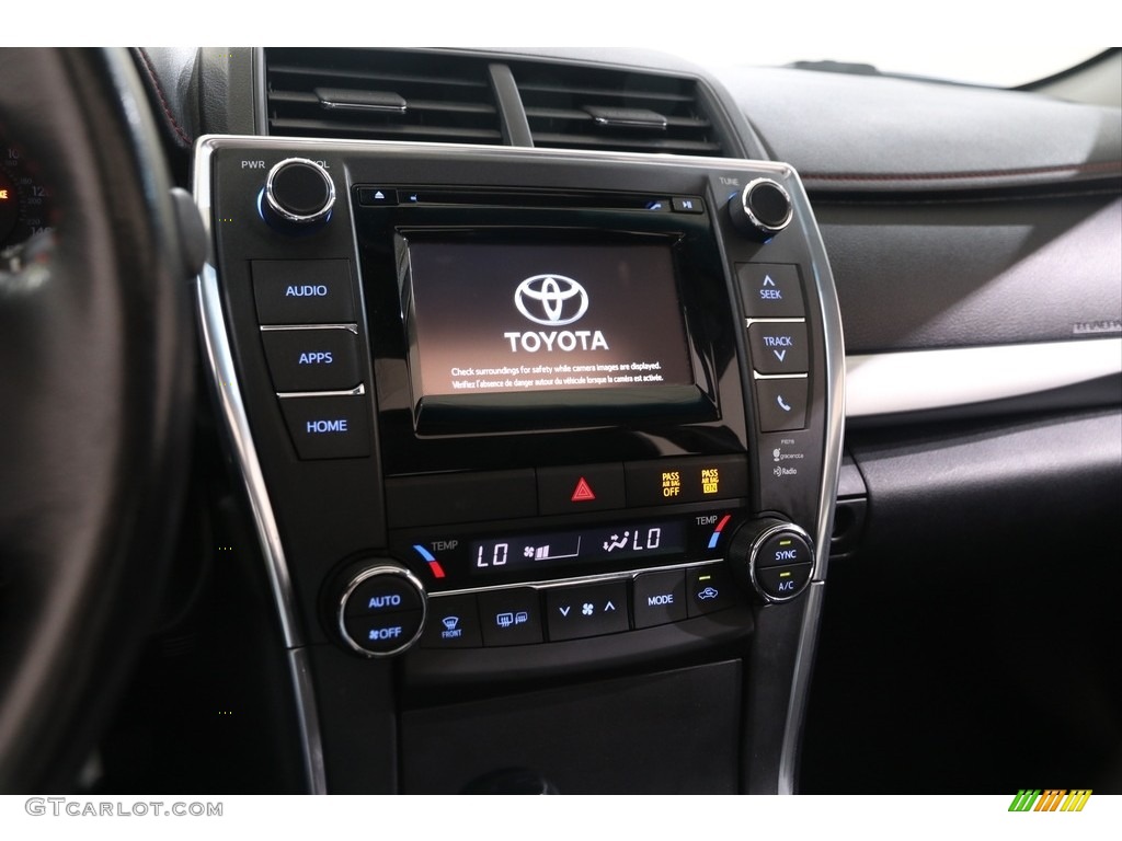 2015 Toyota Camry XSE Controls Photo #139295895