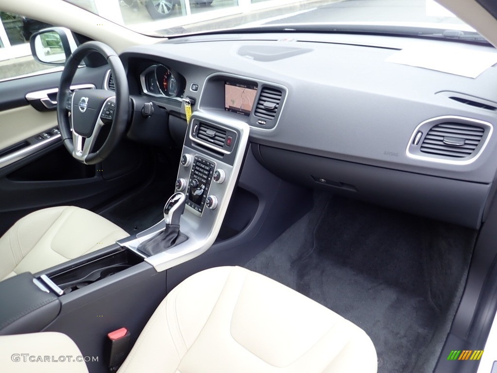 Soft Beige Interior 2017 Volvo S60 T5 AWD Photo #139300540
