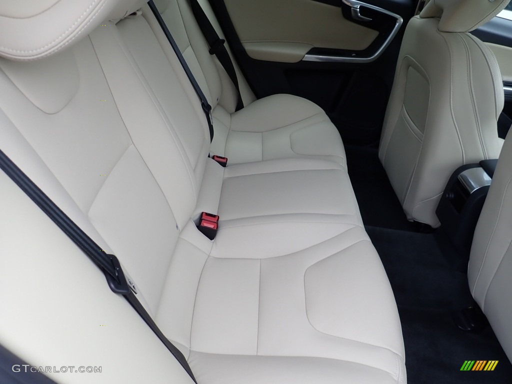 Soft Beige Interior 2017 Volvo S60 T5 AWD Photo #139300594