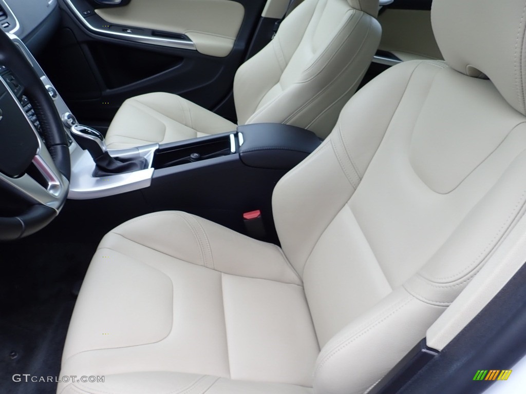 Soft Beige Interior 2017 Volvo S60 T5 AWD Photo #139300618