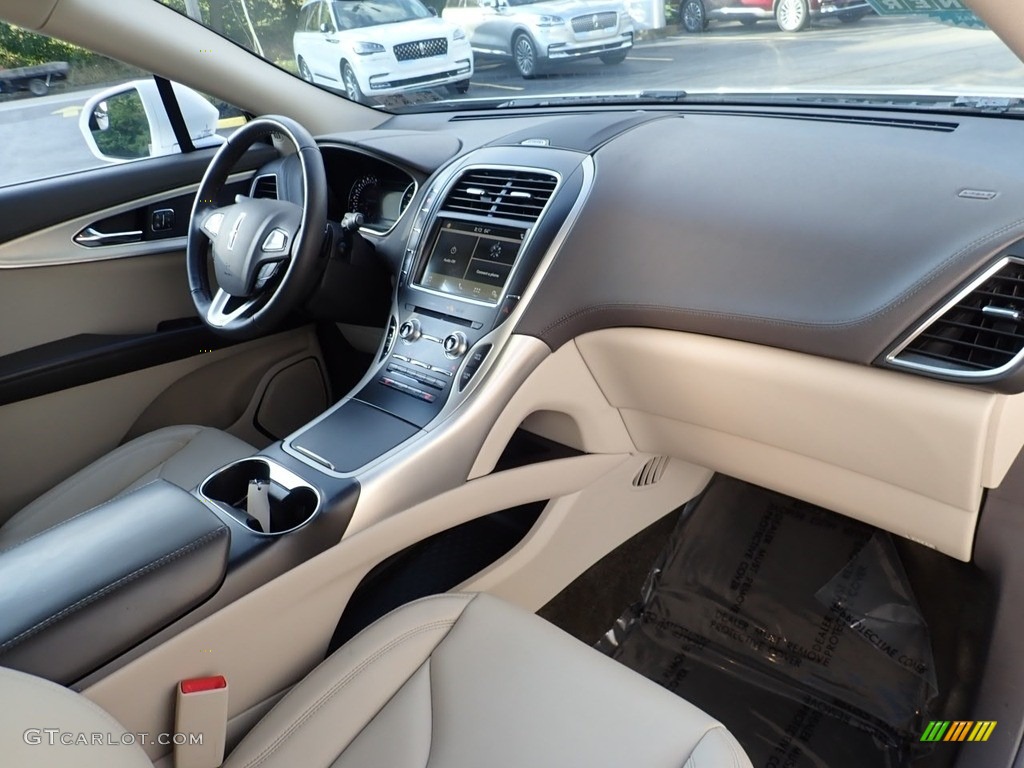 2017 Lincoln MKX Premier AWD Cappuccino Dashboard Photo #139300861