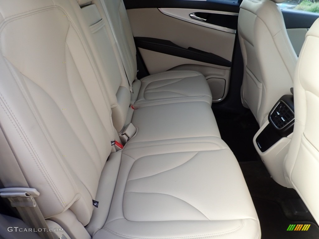 2017 Lincoln MKX Premier AWD Rear Seat Photo #139300927