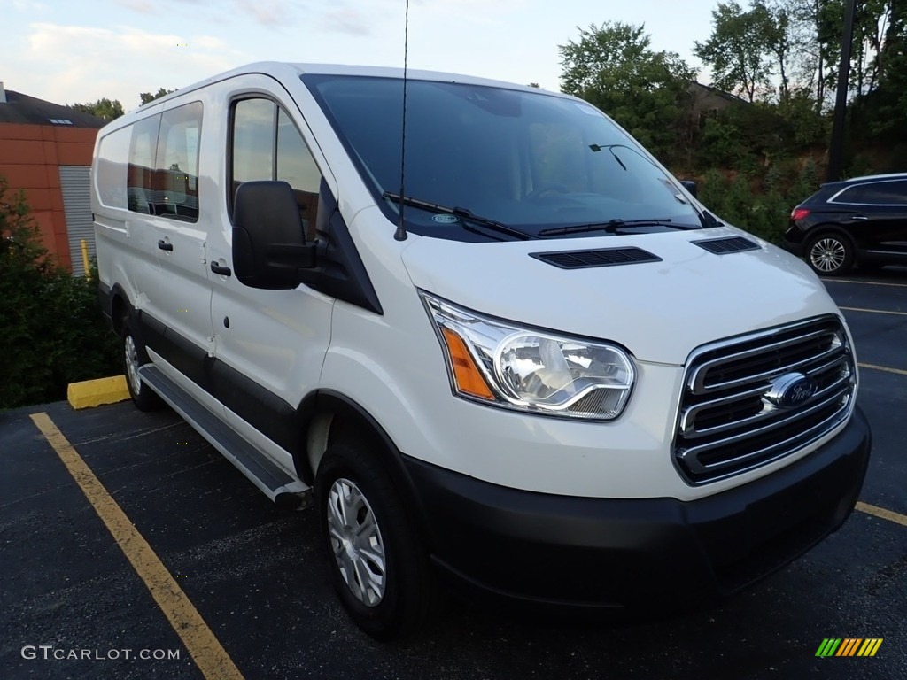 2019 Transit Van 250 LR Regular - Oxford White / Charcoal black photo #4